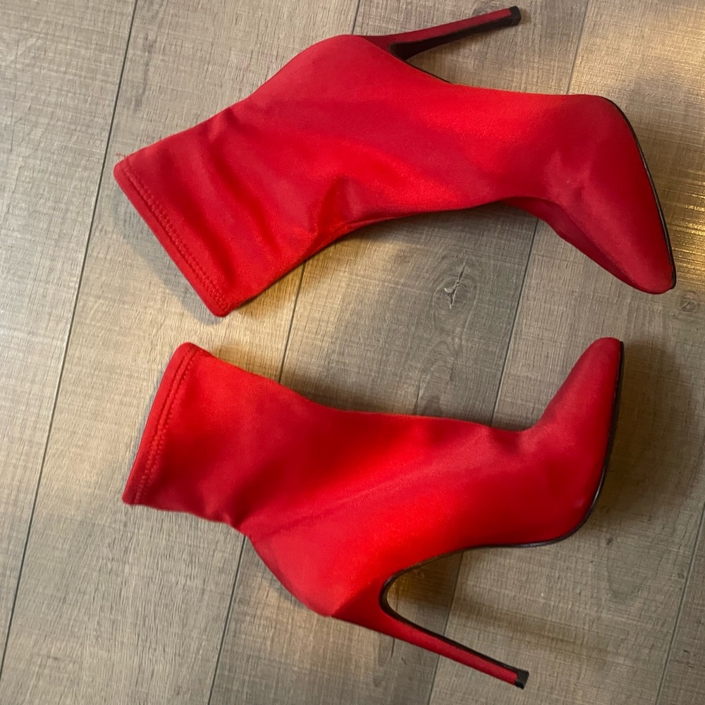 Boots red silk - Picture 4 of 13